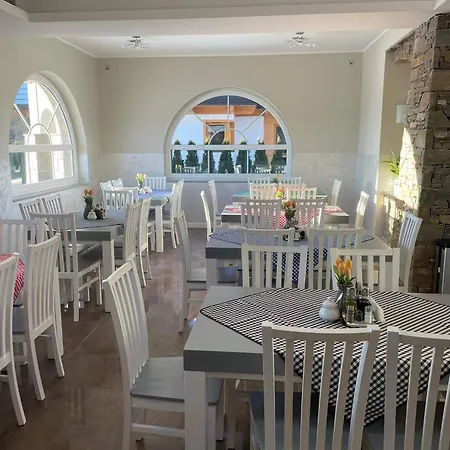 U Slodyczki - Nad Jeziorem Czorsztynskim 3*