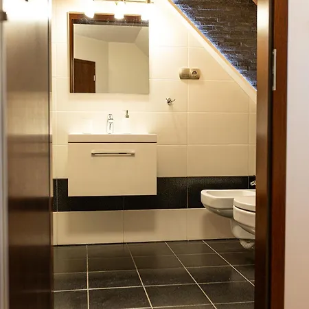 U Slodyczki - Nad Jeziorem Czorsztynskim Gæstehus 3*